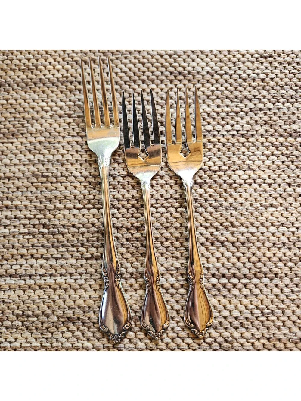 Oneida CHATEAU Stainless 16 Pc Dinner Knives Forks Spoons Lot Oneidacraft Deluxe